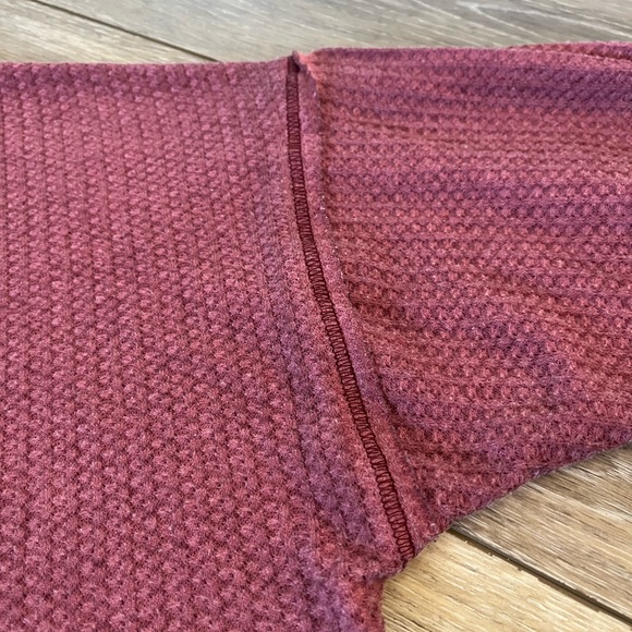 Mustard Seed Mauve Knit Textured Long Sleeve Top - Picture 8 of 11